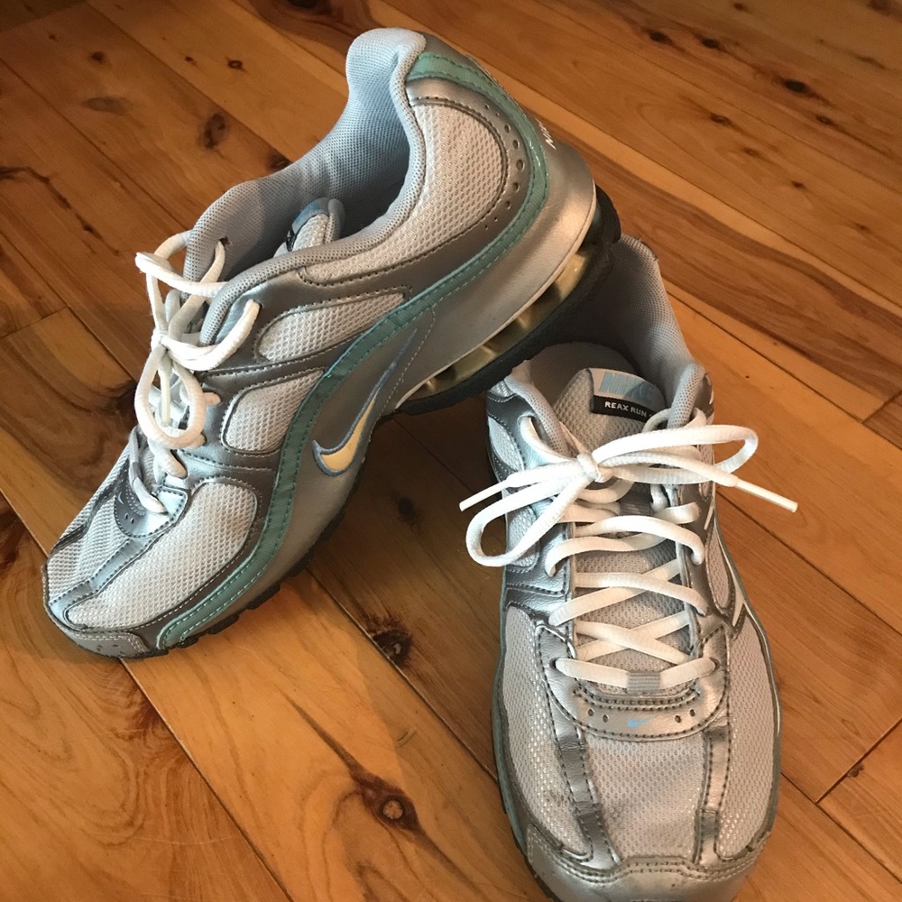 Nike Tennis shoes